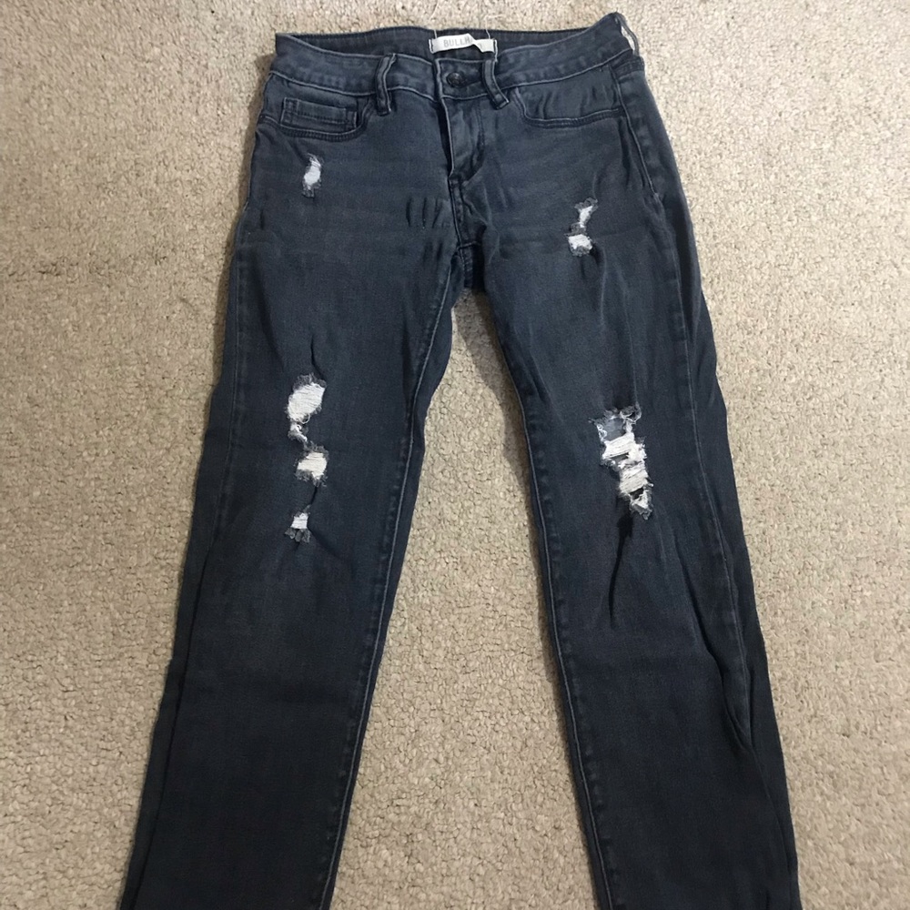 Distressed skinny jeans